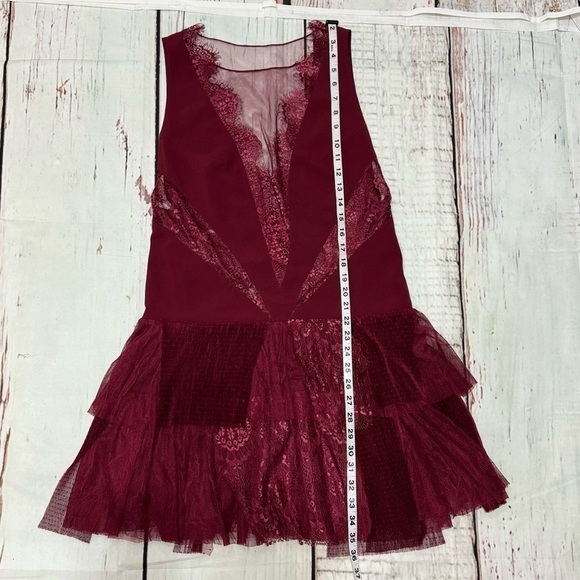 FREE PEOPLE “Dove Dress” Partial sheer Lace Drop waist tiered Skirt Size 10 GUC - Picture 6 of 16